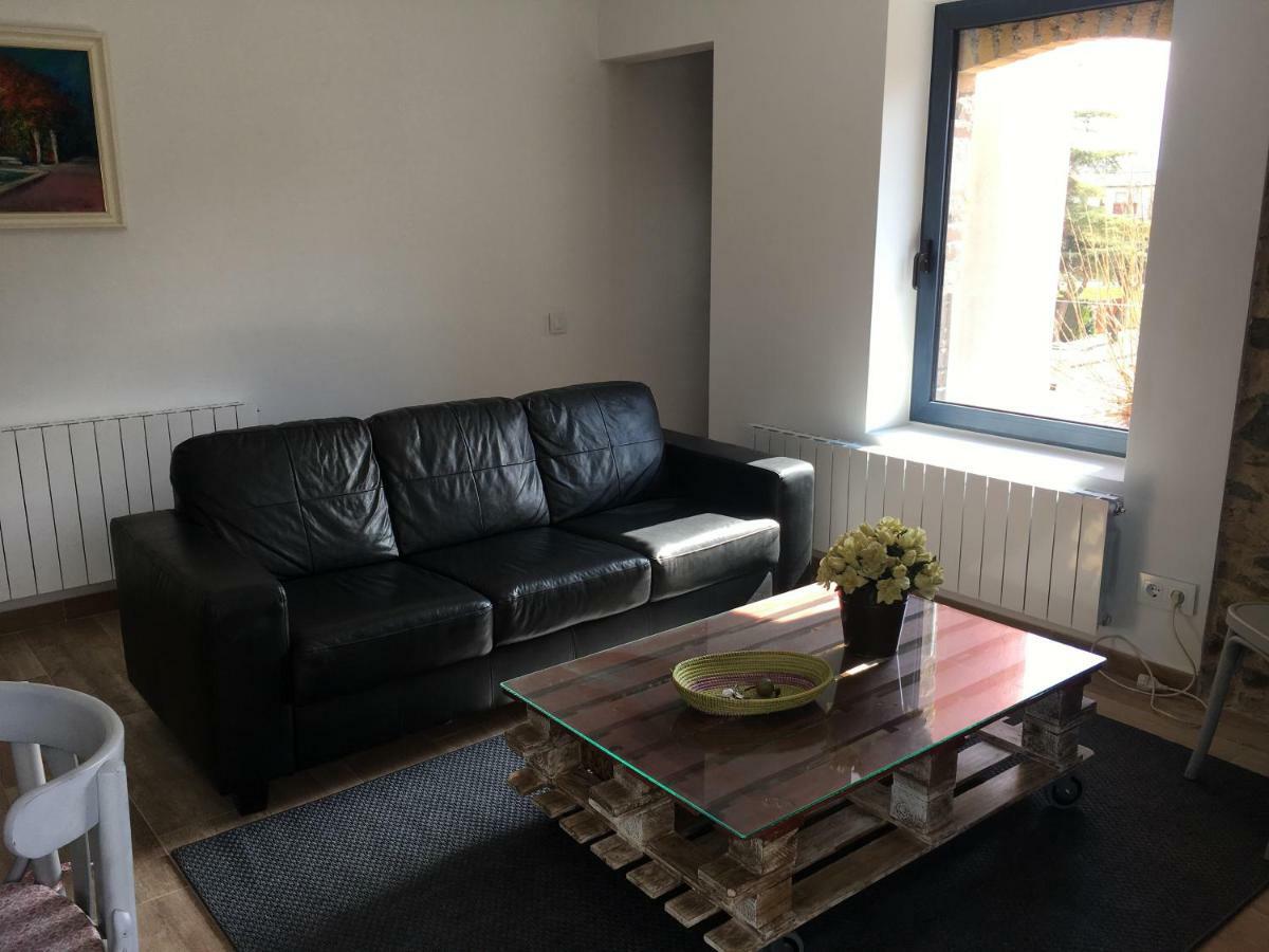 Torre De La Ferreria Appartement Tona Buitenkant foto