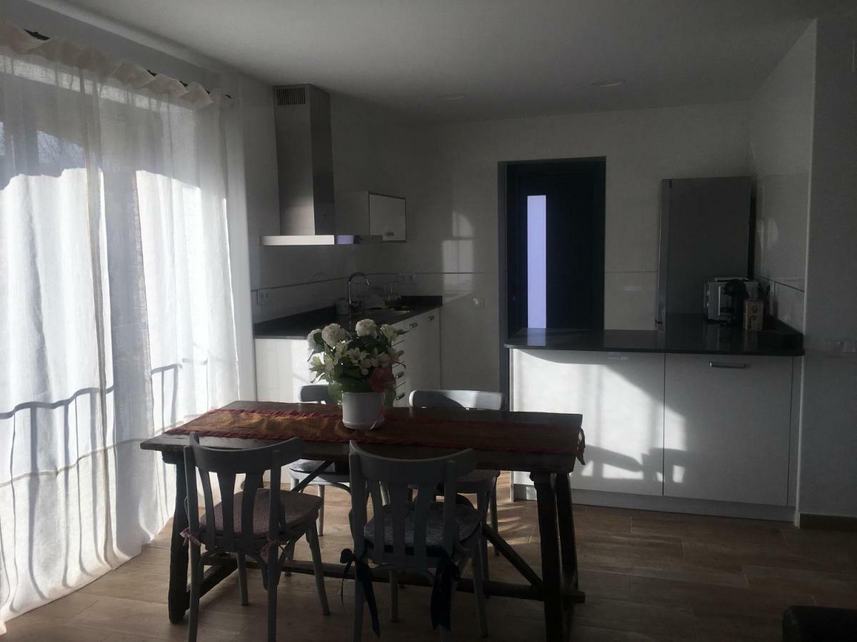 Torre De La Ferreria Appartement Tona Buitenkant foto
